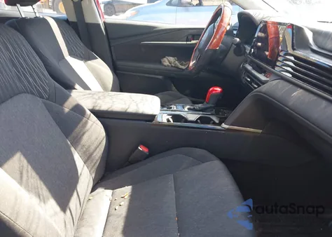 2025 Toyota Camry Le from USA, damaged, VIN 4T1DBADK8SU004060